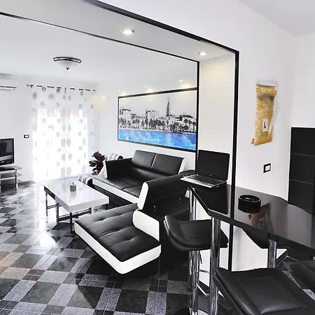 Penthouse Maric Appartement *